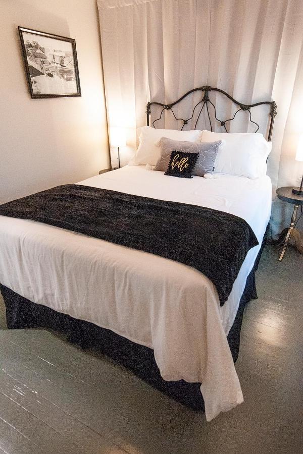 Dabbs Hotel Bed And Breakfast Llano Eksteriør bilde